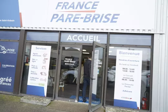 façade.jpg